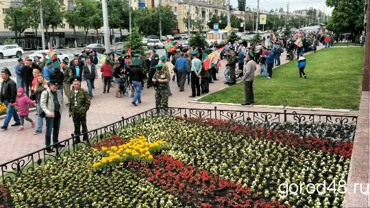 В Липецке проходит митинг в честь Дня пограничника В Липецке проходит митинг в честь Дня пограничника