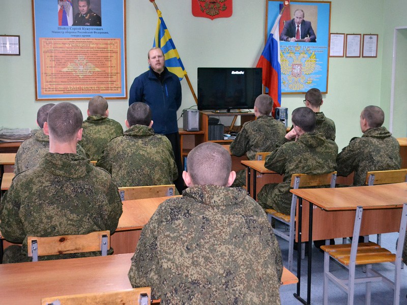 Новобранцы из Крыма пройдут службу в липецком авиацентре Новобранцы из Крыма пройдут службу в липецком авиацентре
