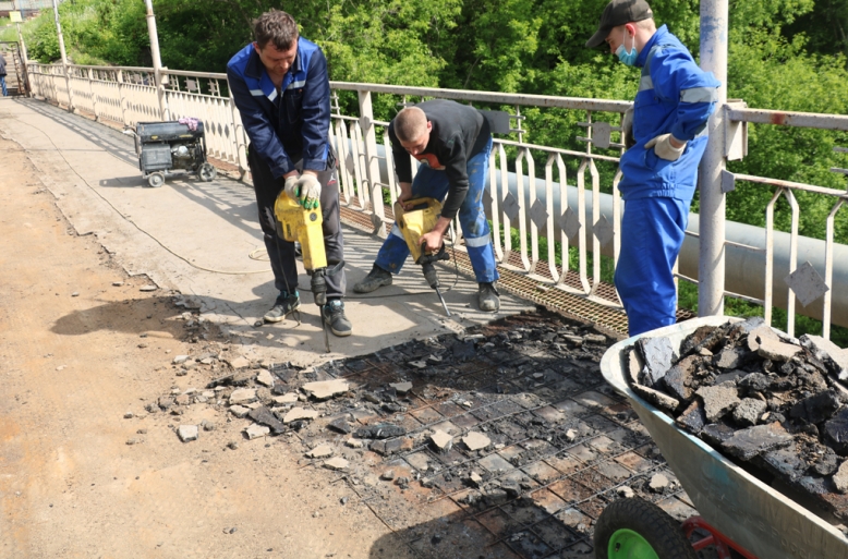 В Липецке начался ремонт единственного вантового моста В Липецке начался ремонт единственного вантового моста