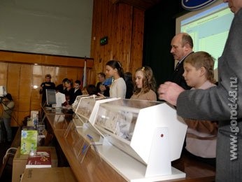 Среди металлургов-избирателей разыграны призы Среди металлургов-избирателей разыграны призы