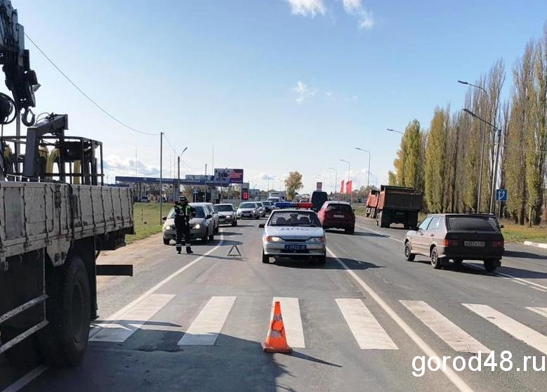 Шесть человек ранены на дорогах за минувшие сутки Шесть человек ранены на дорогах за минувшие сутки