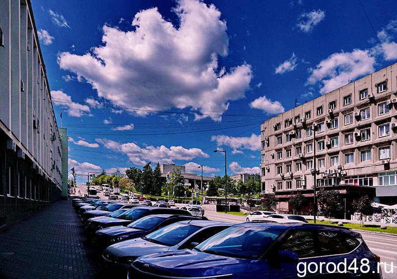 Час парковки в центре Липецка — 35 рублей. Первые 15 минут — бесплатно