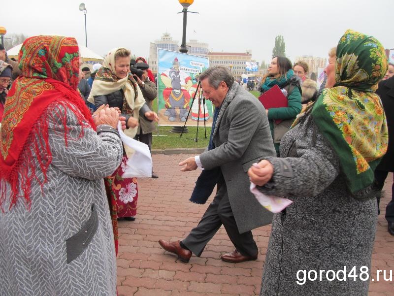 Федеральные СМИ отправляют Олега Королева в отставку