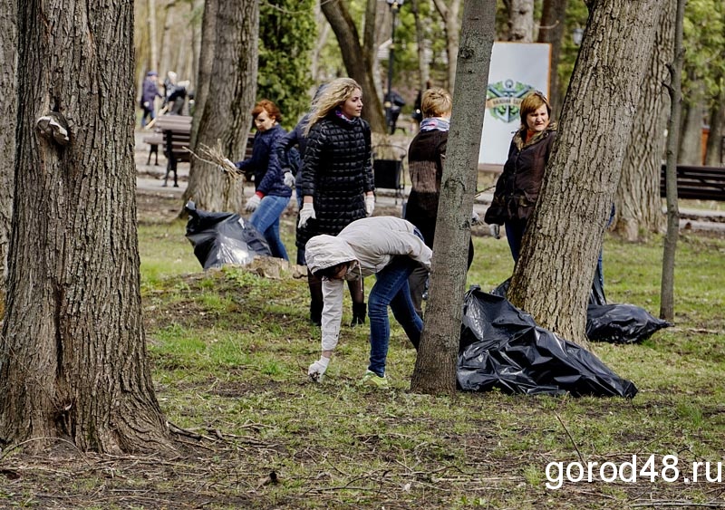 Включить музыку «на всю ивановскую» предлагают во время субботников в Липецке Включить музыку «на всю ивановскую» предлагают во время субботников в Липецке