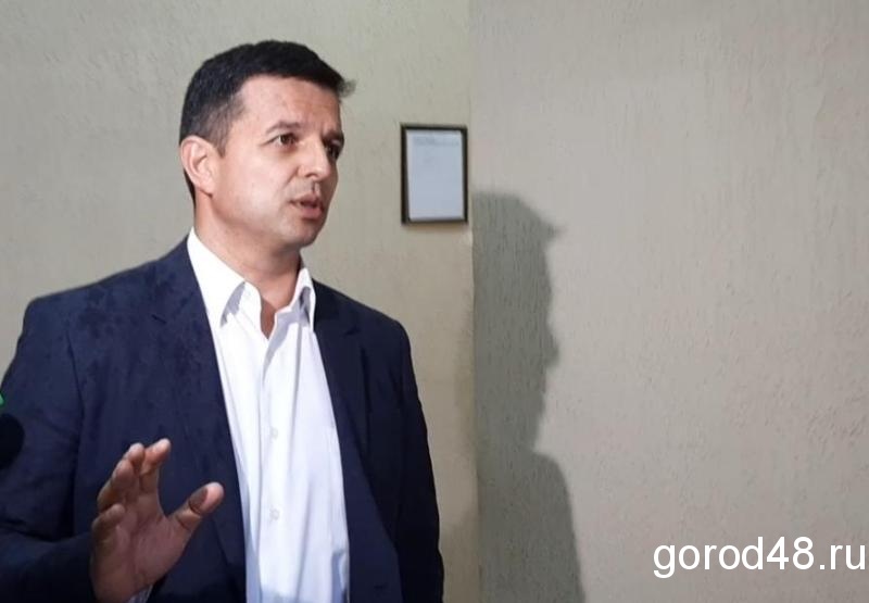 Строитель дома-долгостроя на Манеже попал под суд Строитель дома-долгостроя на Манеже попал под суд