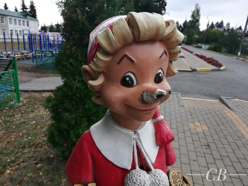 «Рецидивисты в области порчи носов снова вышли на дело» «Рецидивисты в области порчи носов снова вышли на дело»
