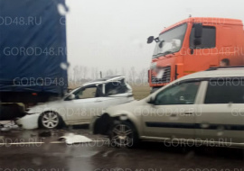 Жуткая авария со счастливым исходом: багажник вмяло в салон, у водителя — травма пальца