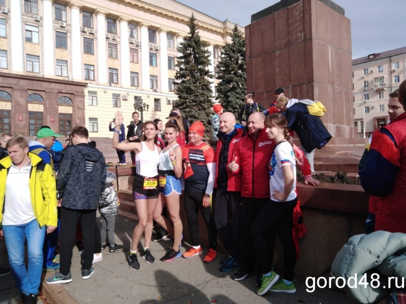 На липецком марафоне наградили первых победителей На липецком марафоне наградили первых победителей