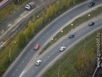 В Задонском районе перевернулась иномарка В Задонском районе перевернулась иномарка