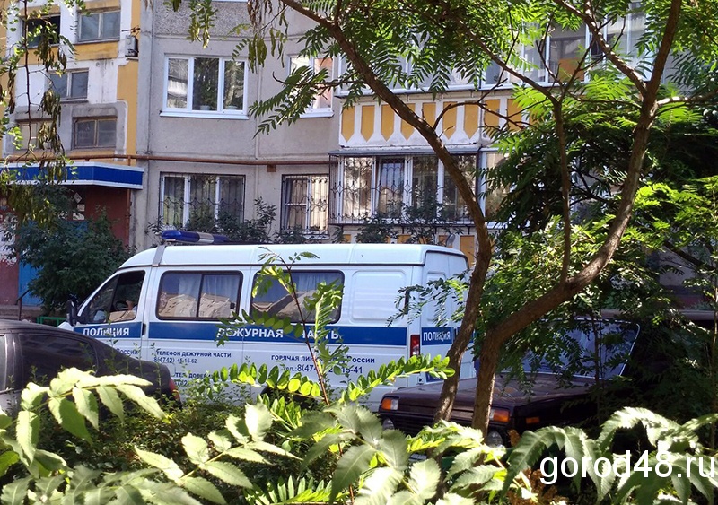 Житель Воронежа обокрал магазин в Липецкой области Житель Воронежа обокрал магазин в Липецкой области