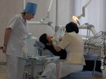 Валентина Толкунова приехала в Липецк лечить зубы Валентина Толкунова приехала в Липецк лечить зубы
