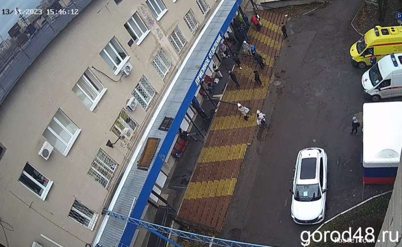 «К нам в сутки самостоятельно обращаются по 90-100 человек» «К нам в сутки самостоятельно обращаются по 90-100 человек»