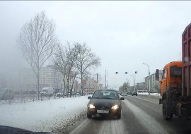 По встречной полосе улицы Катукова двигался 82-летний водитель