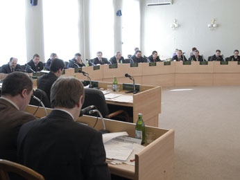 Липчане предпочли чиновника ветерану Липчане предпочли чиновника ветерану