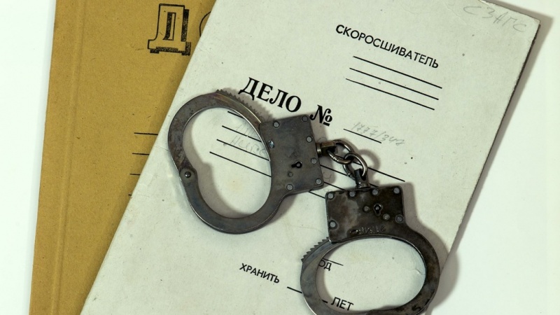 Обвиняемого в 60 убийствах экстрадировали в Россию Обвиняемого в 60 убийствах экстрадировали в Россию
