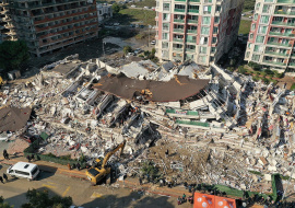 Число жертв землетрясения в Турции достигло 6234 человек