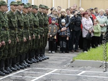 В этом году служить отправятся около 3000 юношей из Липецкой области В этом году служить отправятся около 3000 юношей из Липецкой области