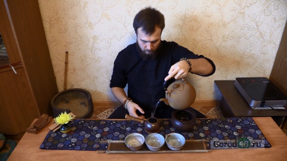 Я могу пить чай, как древние! Я могу пить чай, как древние!