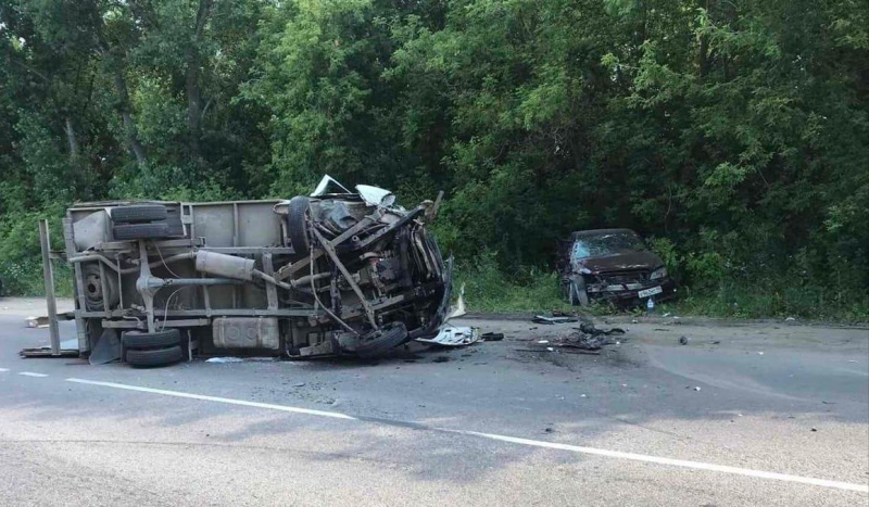 За три дня на дорогах области погибли четыре человека За три дня на дорогах области погибли четыре человека