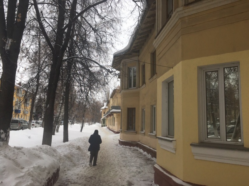 Рухнувшая с крыши наледь убила пенсионера Рухнувшая с крыши наледь убила пенсионера