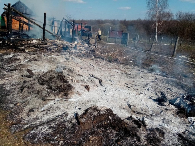 Чиновник попал под следствие из-за сгоревших 24 сельских домов Чиновник попал под следствие из-за сгоревших 24 сельских домов