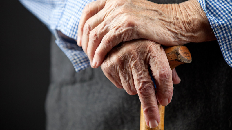 Работающим гражданам старше 65 лет продлят больничные Работающим гражданам старше 65 лет продлят больничные