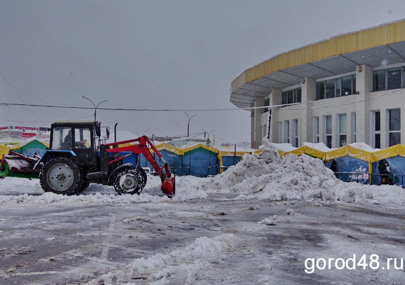 В Липецке раздавили санкционные сыры В Липецке раздавили санкционные сыры