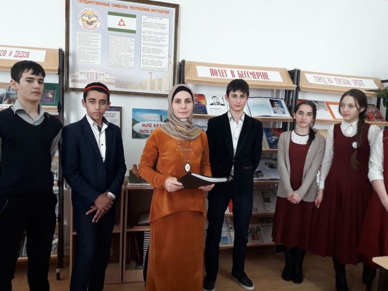 На родине экс-начальника липецкого авиацентра прошли памятные мероприятия На родине экс-начальника липецкого авиацентра прошли памятные мероприятия