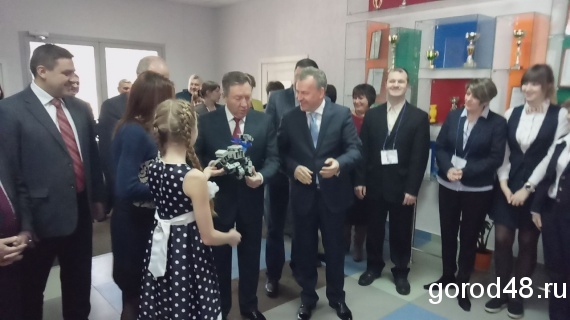 Кошка-робот открыла технопарк в Липецке Кошка-робот открыла технопарк в Липецке
