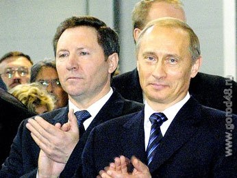 Владимир Путин прибыл в Липецк в сопровождении нескольких министров Владимир Путин прибыл в Липецк в сопровождении нескольких министров