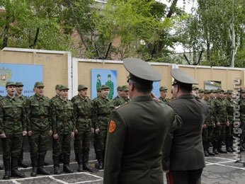 8 призывников отправятся в суд 8 призывников отправятся в суд
