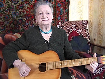 Пенсионерка из Лебедяни выпусктила сборник частушек Пенсионерка из Лебедяни выпусктила сборник частушек