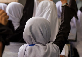 Во Франции запретят носить в школах мусульманские наряды