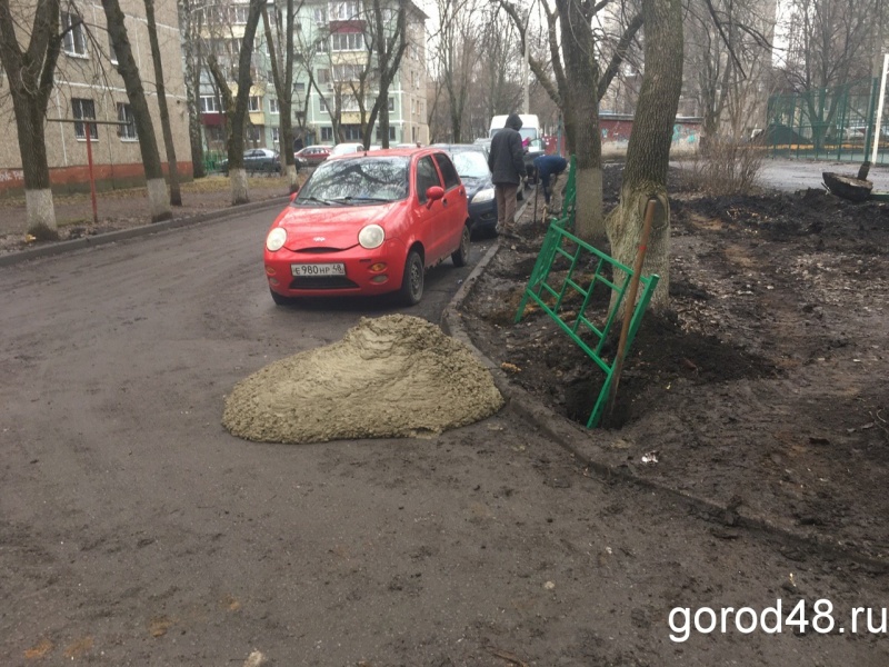 Липчанам предлагают оплачивать благоустройство дворов из своего кармана Липчанам предлагают оплачивать благоустройство дворов из своего кармана