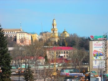 Над Соборной горой вновь сгущаются тучи Над Соборной горой вновь сгущаются тучи