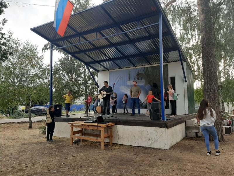 Благодаря «Стальному дереву» в Липецке появилось новое общественное пространство Благодаря «Стальному дереву» в Липецке появилось новое общественное пространство