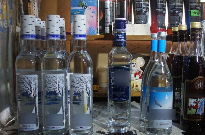 Водку в липецких киосках под Новый Год находят каждый день Водку в липецких киосках под Новый Год находят каждый день