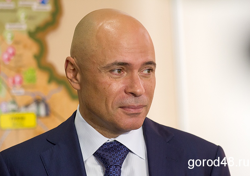 Игорь Артамонов: «Для нерадивых чиновников у меня есть предупреждение, выговор, увольнение» Игорь Артамонов: «Для нерадивых чиновников у меня есть предупреждение, выговор, увольнение»