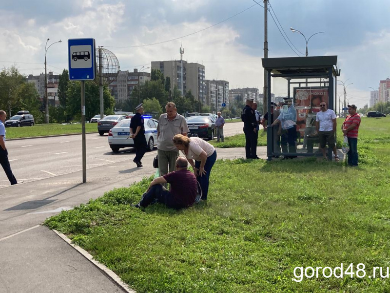 Город48 ру липецк новости происшествия. Город 48. Люди на улице. Авария на Катукова Липецк. Город 48 новости и происшествия.