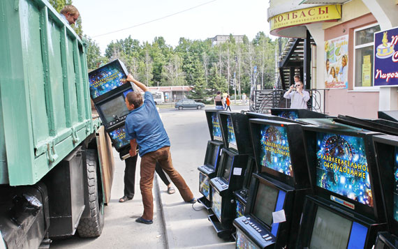 В Липецке закрыт очередной игровой клуб В Липецке закрыт очередной игровой клуб