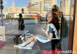 Липецкая школьница попала в больницу после падения лифта 