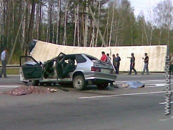Вчера вечером в Хлевном погиб водитель «десятки» Вчера вечером в Хлевном погиб водитель «десятки»