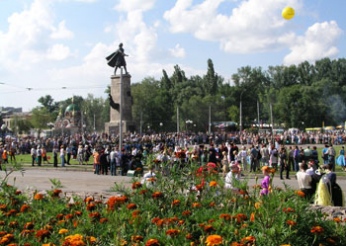 В Липецке высадят 1,5 миллиона цветов и 4 пальмы В Липецке высадят 1,5 миллиона цветов и 4 пальмы
