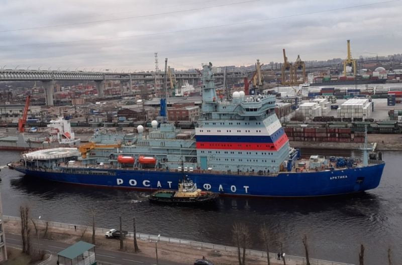 Самый мощный в мире атомный ледокол «Арктика» вошел в состав атомного флота России Самый мощный в мире атомный ледокол «Арктика» вошел в состав атомного флота России