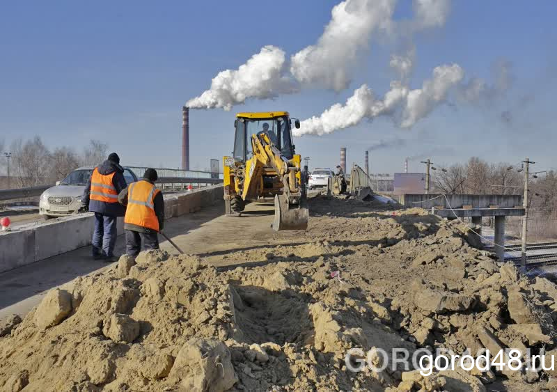 Движение по мосту в Новой Жизни ограничат в эти выходные Движение по мосту в Новой Жизни ограничат в эти выходные
