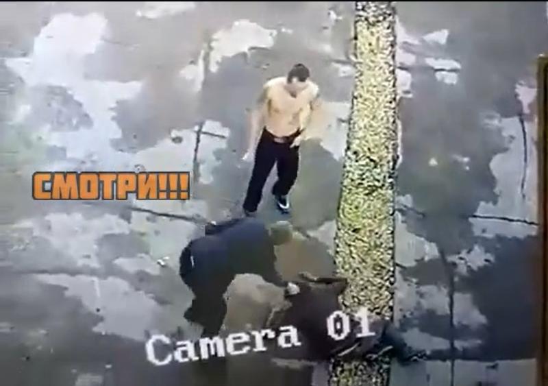 На стадионе «Сокол» насмерть забили 33-летнего мужчину На стадионе «Сокол» насмерть забили 33-летнего мужчину