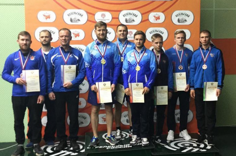 Дружная сборная Липецкой области стала «бронзовым» призером чемпионата России по стрельбе (ФОТО) Дружная сборная Липецкой области стала «бронзовым» призером чемпионата России по стрельбе (ФОТО)