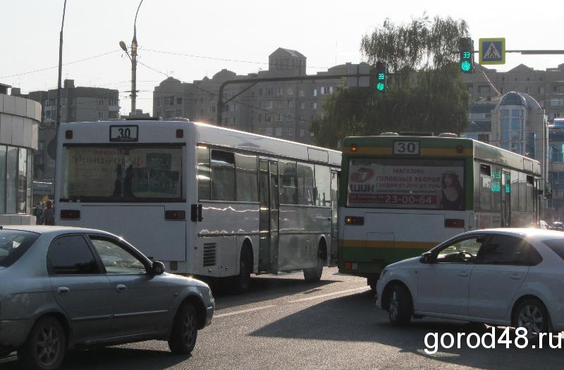 Автобус 31 челябинск. Остановка площадь мира Липецк. Липецк остановка площадь Победы. Петровское Липецк автобус. Липецк остановка пл.Победы.