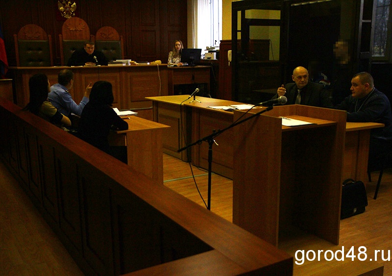 Жителей Сселок судят за убийство строителя Жителей Сселок судят за убийство строителя