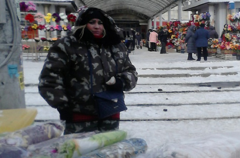 В морозную погоду у стихийных торговцев изъяли 50 пледов В морозную погоду у стихийных торговцев изъяли 50 пледов